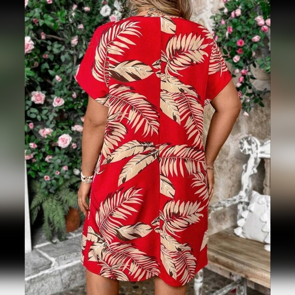 Ladies dress - Picture 3 of 5